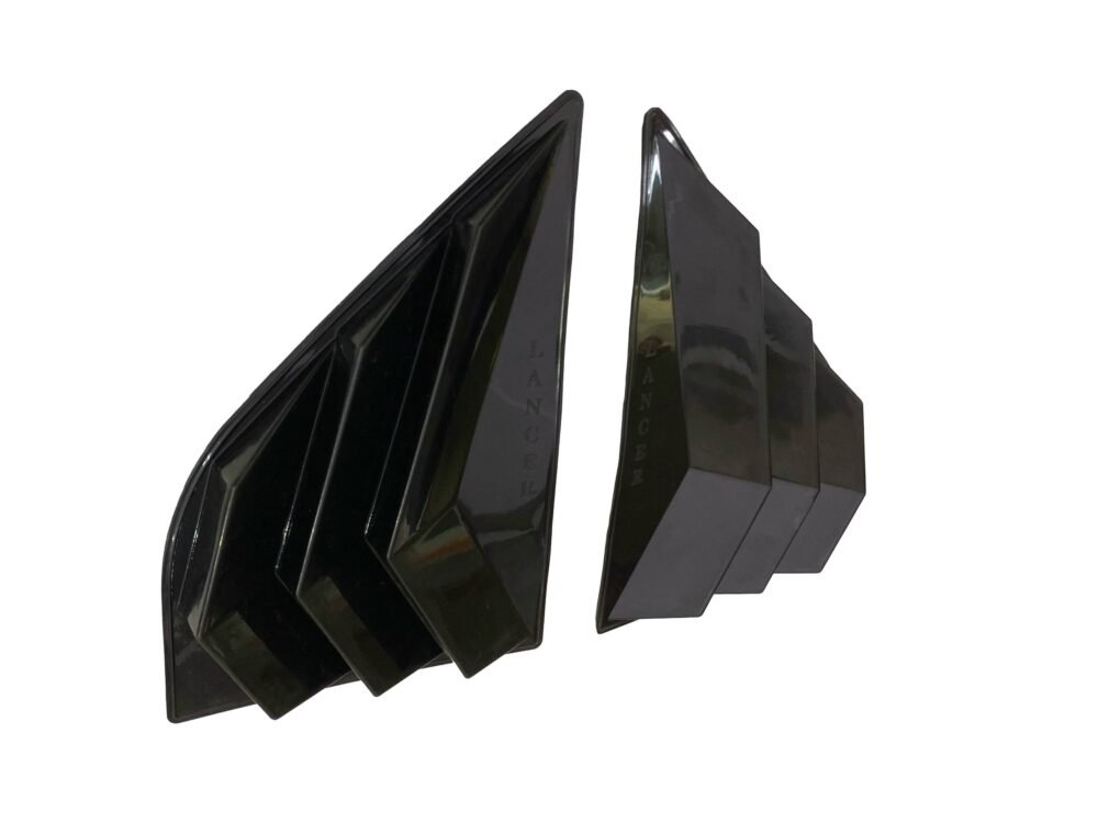 مثلث شراعة لانسر بوما