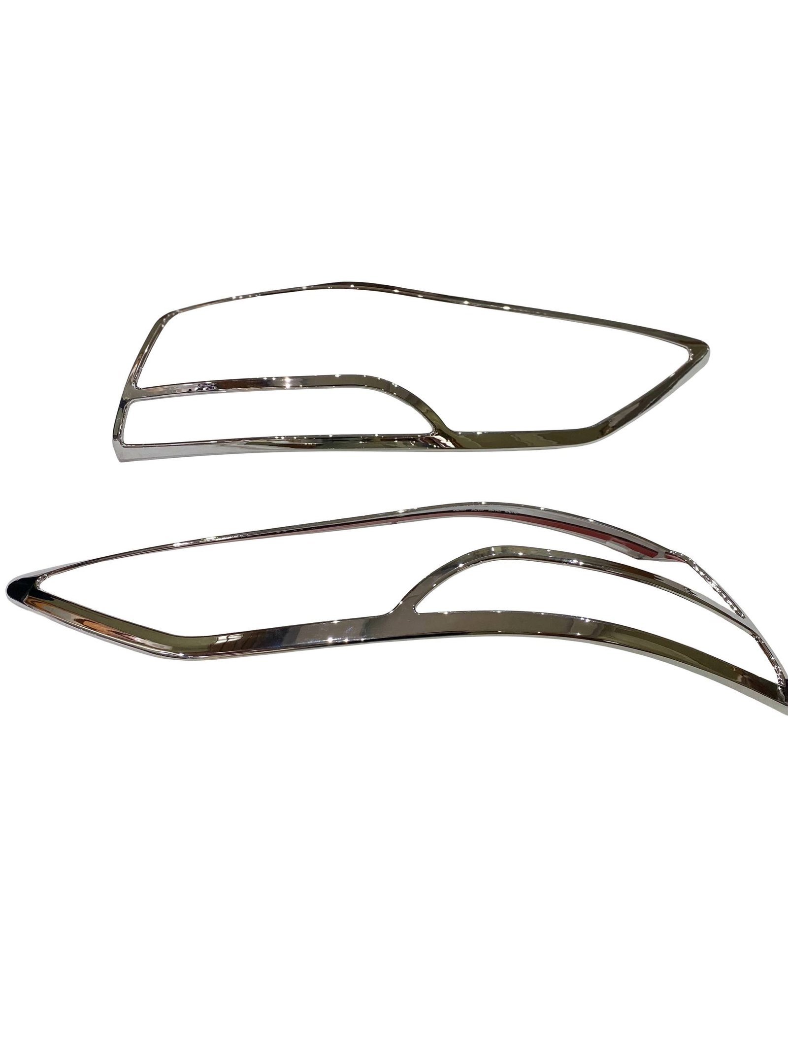 حلية فانوس خلفى (2016/2018) النترا AD