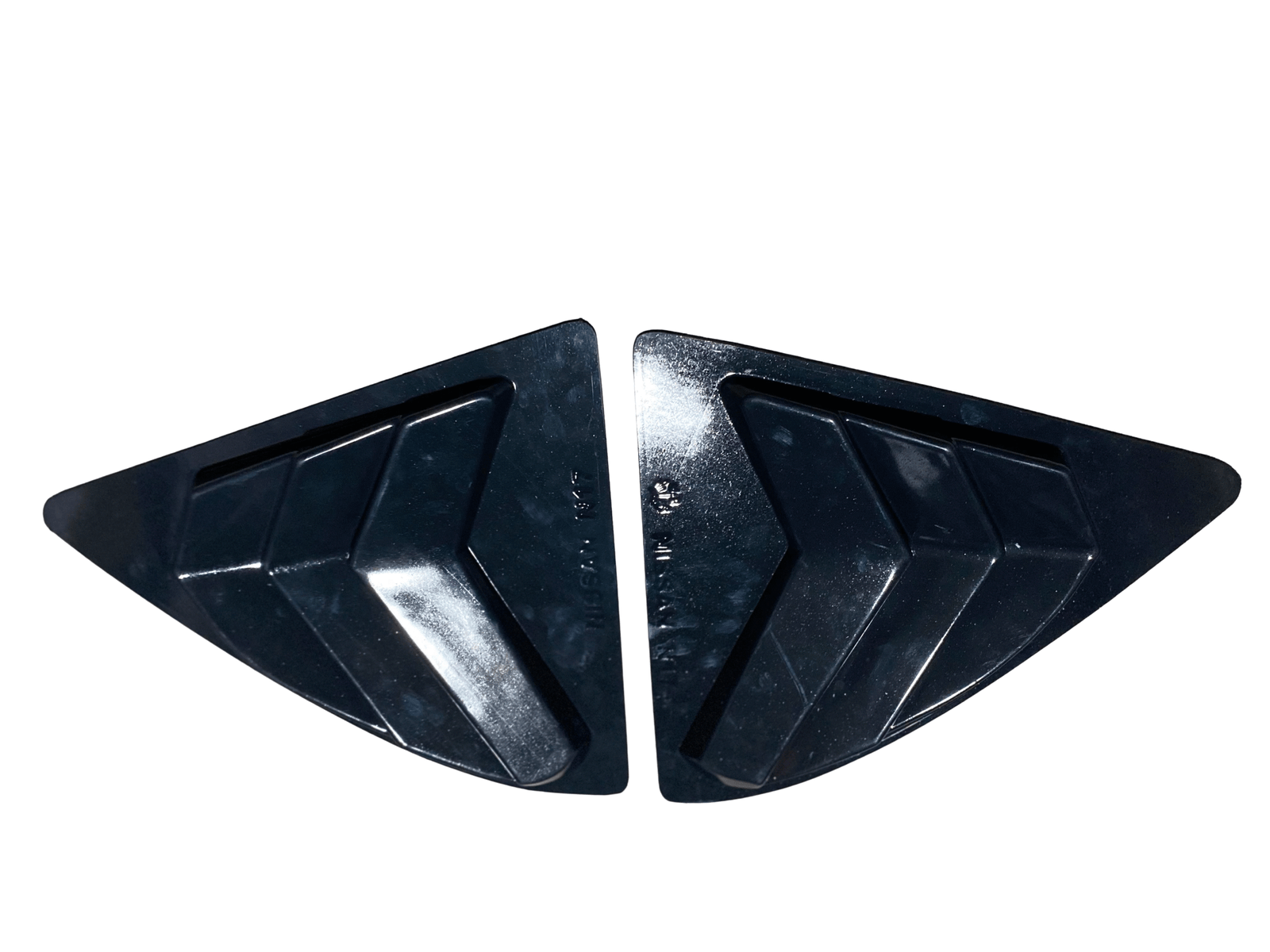 مثلث شراعة اسود نيسان N17 - الصورة 2