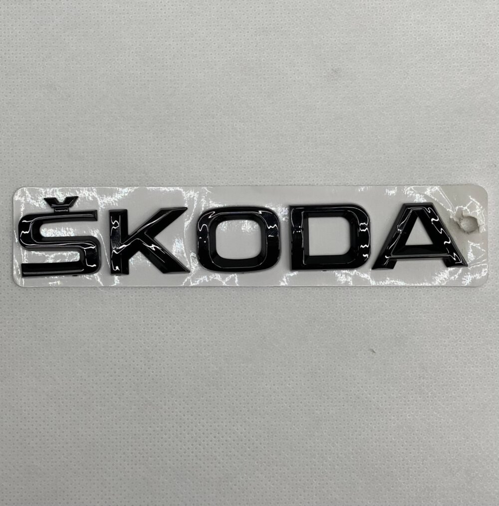 كلمة اسكودا بيانو بلاك