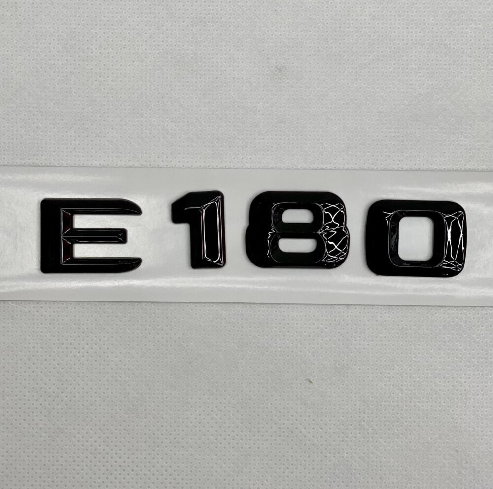 كلمة مرسيدس بيانو بلاك E180