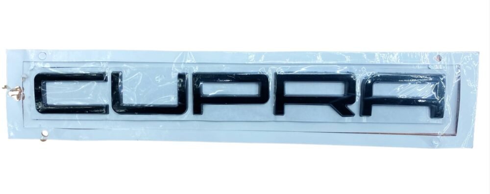 كلمة كوبرا معدن بيانو بلاك