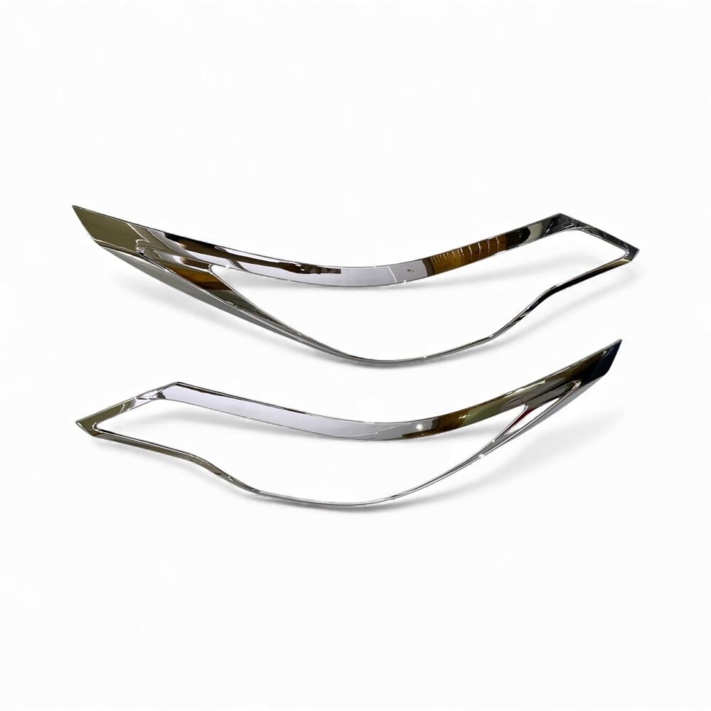 حلية فانوس امامي TOYOTA Fortuner 2012